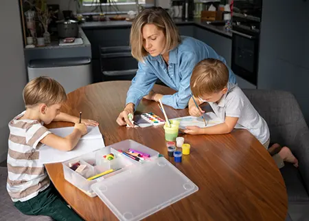 Guide : Tout savoir sur la garde d'enfants de plus de 3 ans à domicile 1 Garde d’enfants de plus de 3 ans à domicile