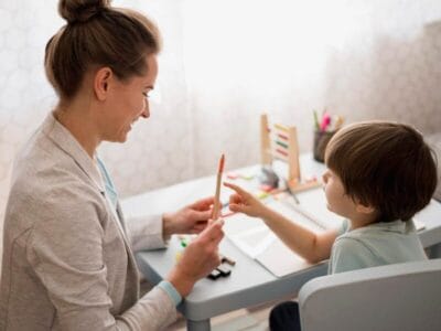 Garde d’enfants de plus de 3 ans à domicile